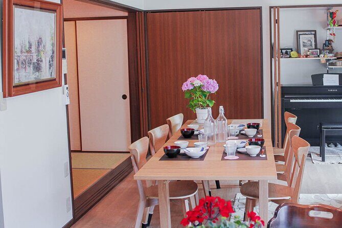 Fukuoka Japanese Home Cooking: Ginger Pork - Green Vegetable Sesame Dish: How Japanese Side Dishes Do Work