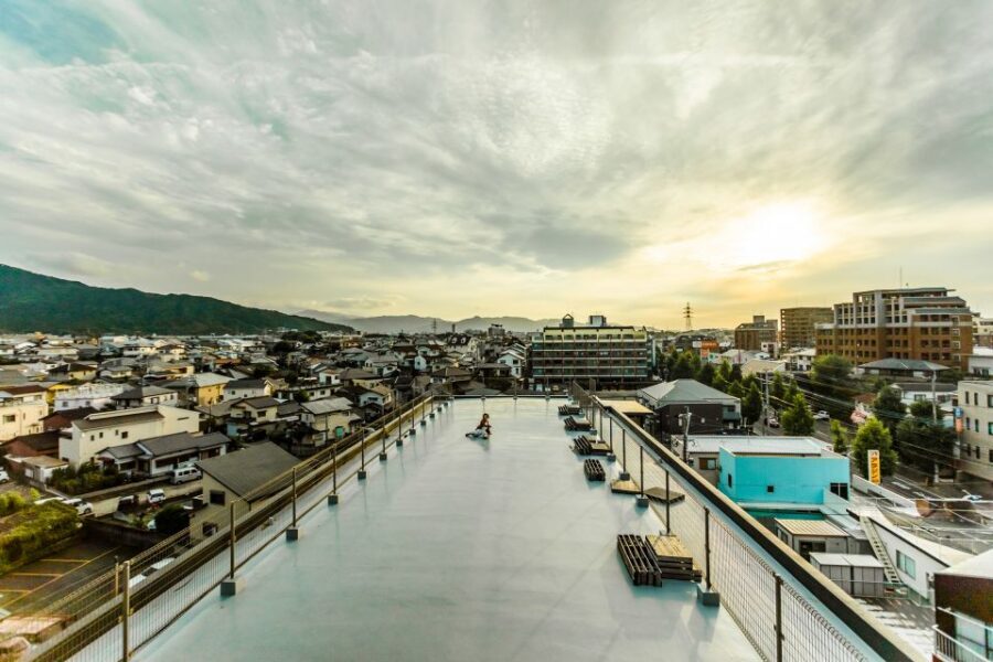 Fukuoka Private and Personalized Walking Tour with a Local - Snack breaks, sake pauses, and how to ask for the good stuff