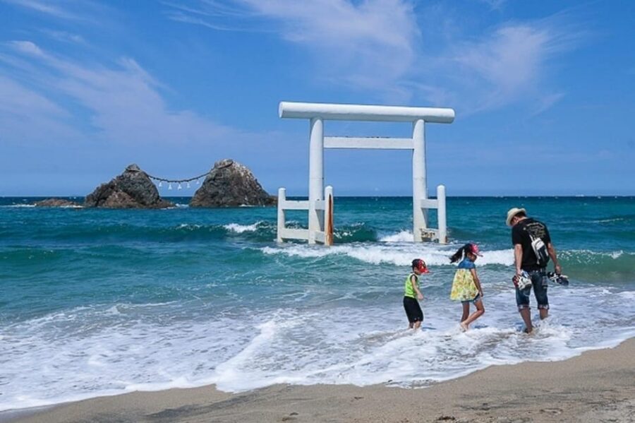 Fukuoka, Saga, Nagasaki Customizable 1-Day Tour - Key things to love about this Fukuoka–Saga–Nagasaki day