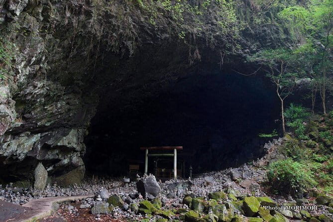 Fukuoka Takachiho Gorge, Amano Iwato and Scenic Train Tour - Amano Iwato Shrine and Cave: Myth Comes with Quiet Stone Steps