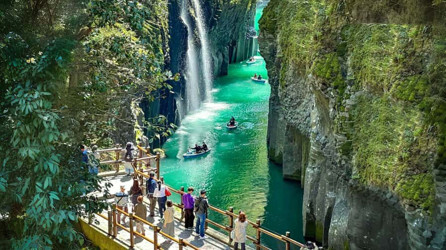 Fukuoka: Takachiho Gorge & Scenic Railway One Day Tour - Two icons of Kyushu in one easy Fukuoka day