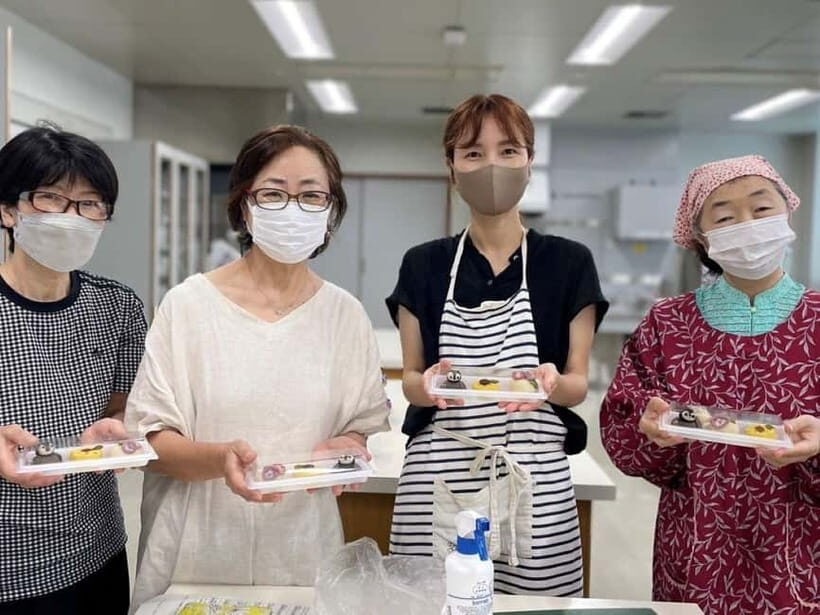 Fukuoka: Wagashi & Nerikiri Sweets Making Workshop - English Support in Fukuoka: Why It Changes the Whole Experience
