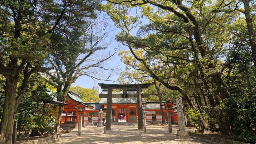Fukuoka’s Sacred Path: Temples, History & Culture - Why Hakata’s sacred path works best as a walk
