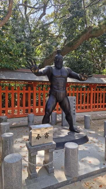 Fukuoka’s Sacred Path: Temples, History & Culture - Tōchōji Temple: the 10.8-meter Great Wooden Buddha and its underworld passage