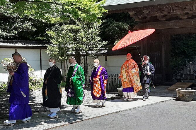 Full Day Hiking Tour at Mt.Takao including Hot Spring - Stop 3: The Hiking Course to the Summit—Choose Your Challenge