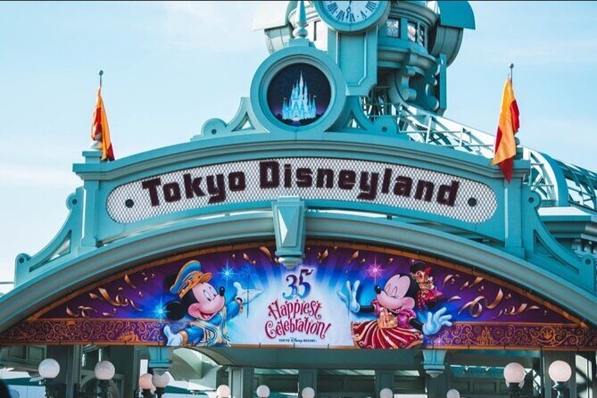Full Day Private Guided Photographer and Driver in Tokyo Disney - 6:00am Start, 12-Hour Schedule, and Hotel-to-Park Ease
