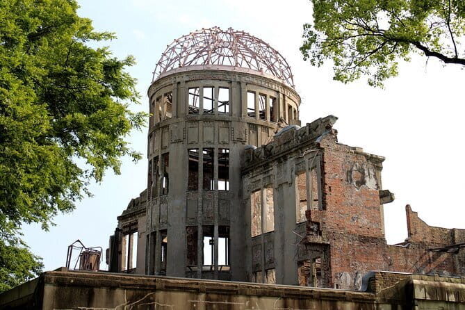 Full Day Tour Hiroshima Hidden Gems and Highlights - Hondori Shopping Street: A Breather (and Your Lunch Move)
