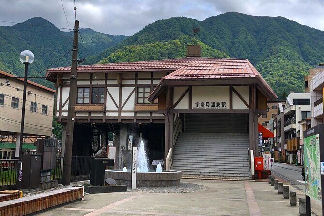 Full Day Tour to Kurobe Gorge and Unazuki Onsen from Kanazawa - Back to Unazuki: Healing Buddha Moments and the Footbath Experience