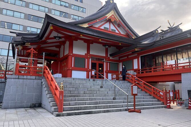 Full Day Walking Tour in Shinjuku and Shibuya - Stop 3: Golden Gai and Kabukicho for lunch-time energy