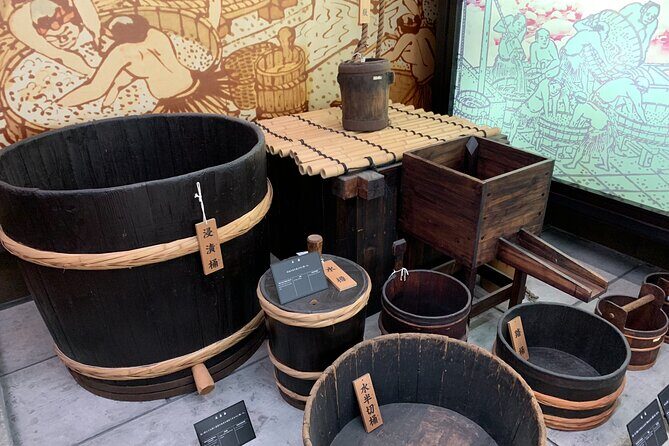 Fushimi Kyoto Walking Tour with Sake Tasting and Canal Boat Ride - Fushimi Yume Hyakushu Café: a nostalgic pause after walking and tasting