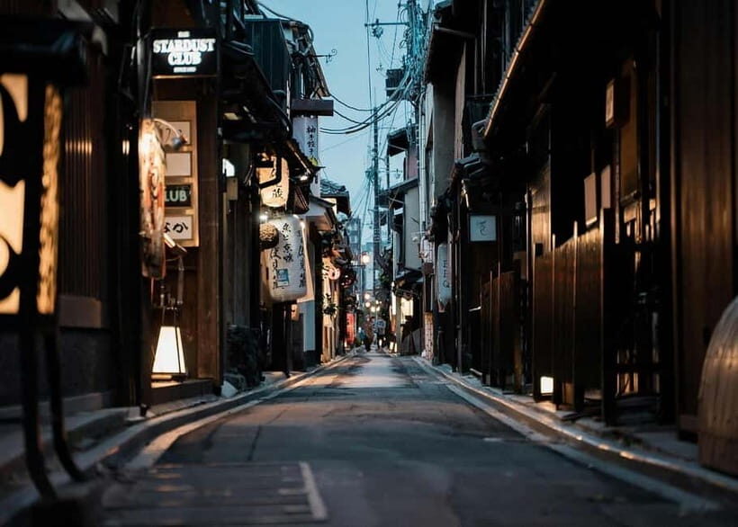 Geisha at Dusk: A Stroll Through Old Kyoto - Should You Book Geisha at Dusk?