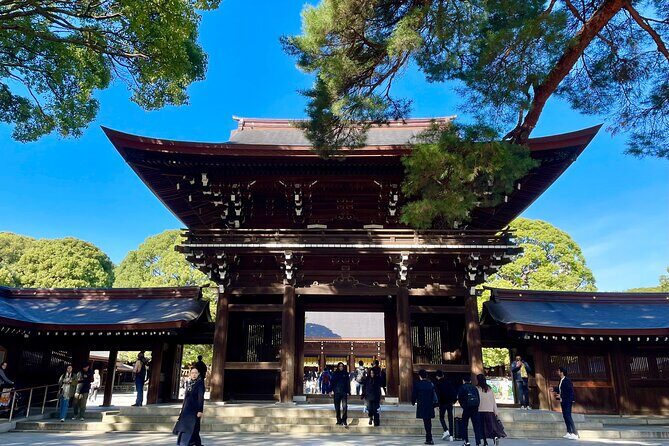 Get Unique Insights into Tokyo - Private Tour with local Guide - Odaiba in Half a Day: Aqua City, DECKS Tokyo Beach, Hikara Yokocho, Unicorn Gundam