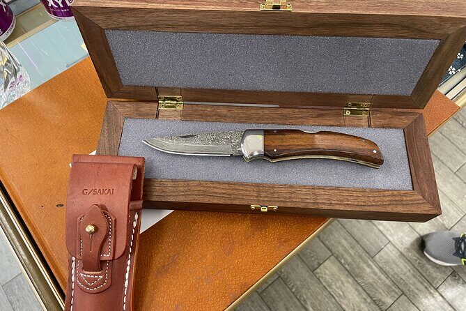 Gifu Samurai Sword Town;Japanese Damascus Knife Making Experience - The sharpness test on fresh vegetables (and why it matters)