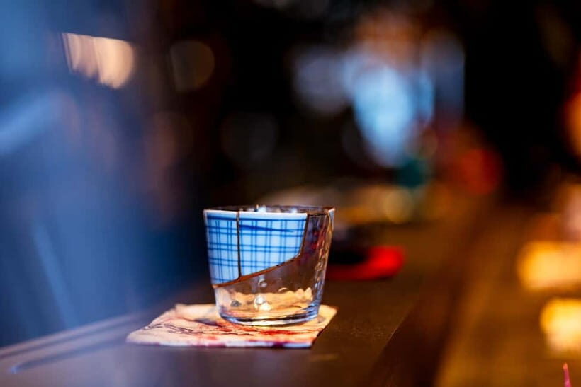 Ginza, Tokyo: Sake Experience with traditional vessels - Finding JEWEL BOX GINZA and getting set up smoothly