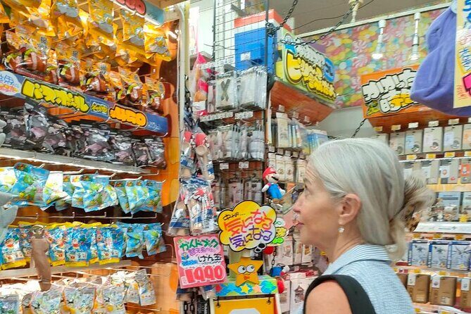 Golden Gai Hidden Eats A Personalized Shinjuku Food Tour By Guide - How the guide shapes your experience (Hernand and Adam, specifically)