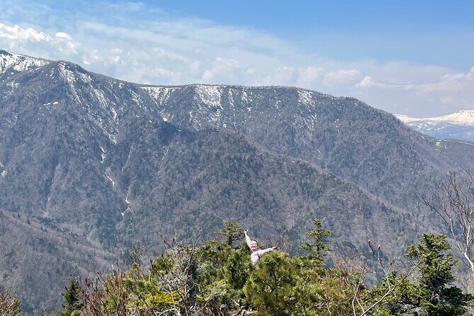 Green Season Half Day Hikes in Sapporo and Hokkaido with Onsen - Green Season Hiking in Sapporo: The Best Time to Go