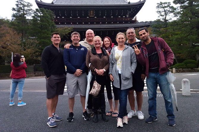 Guided Gion Tour: Explore Kyoto’s Historic Geisha District - Starting with Gion proper: Hanamachi streets and quick geisha chances