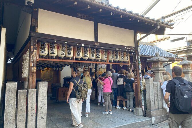 Guided Tour of Some Attractions in Osaka by Private Car - Shinsekai: old-street atmosphere, games, and everyday Osaka