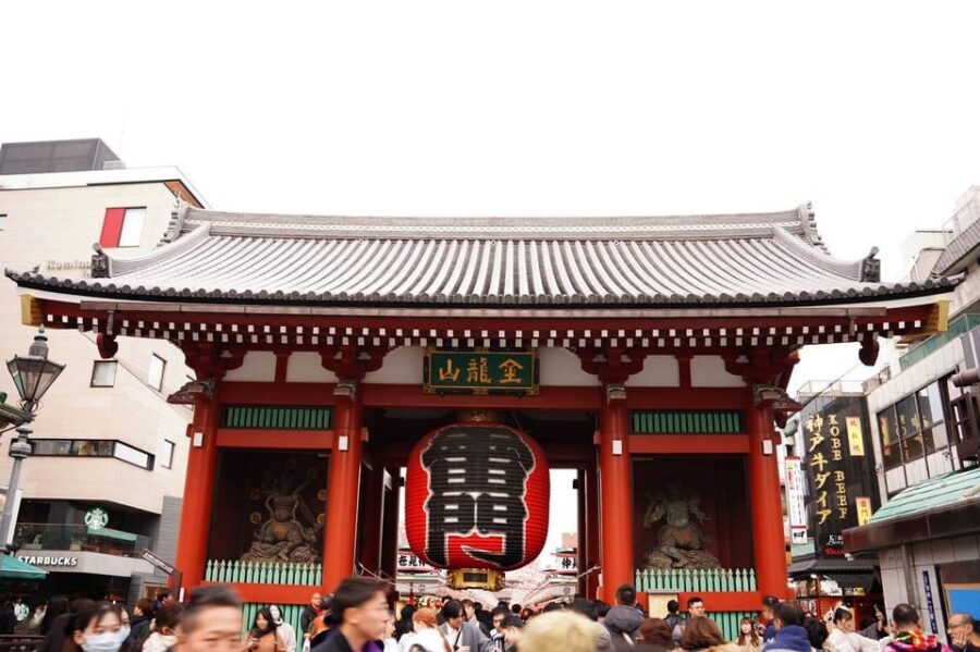 Guided Tour of Walking and Photography in Asakusa in kimono - The guide as your photo assistant: planning, timing, and actually taking your pictures
