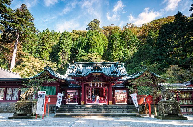 Hakone Private One Day Tour From Tokyo: Mt Fuji, Lake Ashi, Hakone National Park - Gora Park and the Tea House: A Garden Stop That Resets Your Energy