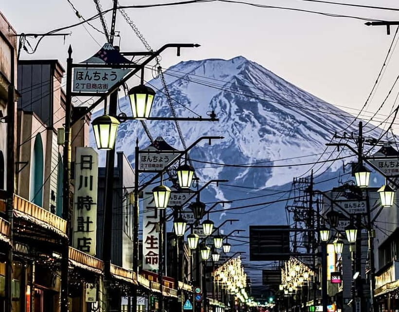 Halfway Up Mt,Fuji, Oshino Hakkai, Kawaguchiko from Tokyo - Hikawa Clock Shop and Fuji Michi: quick photos, real street etiquette