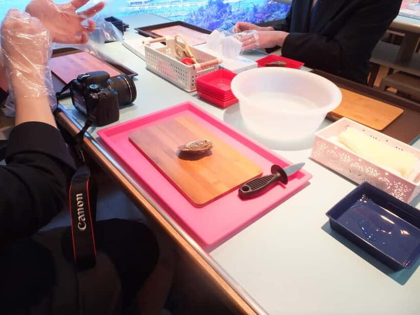 Hands-on Pearl Harvesting Workshop! - Gloves, Tools, and the Extraction Steps (Yes, It Smells)