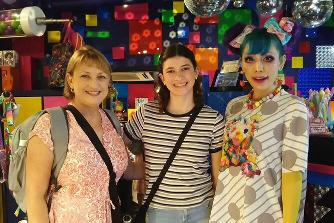 Harajuku Private Tour: Kawaii Fashion & Animal Cafe Included - CAFE REISSUE: make a latte character and turn it into a souvenir