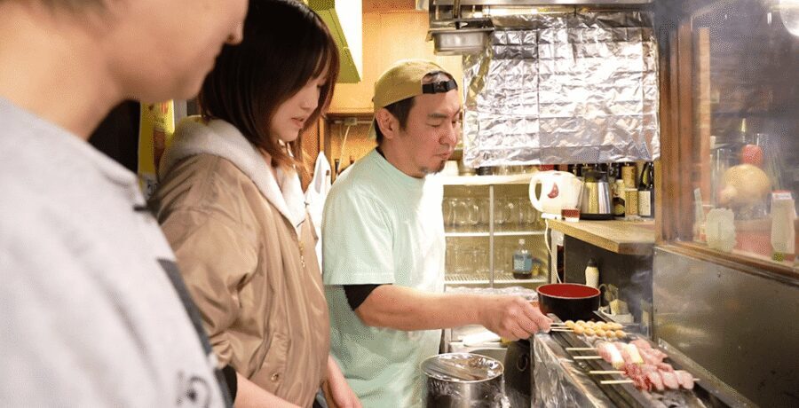 Hidden Gem Food & Drink Night Tour near Roppongi - Guides, explanations, and why the night feels smoother with them