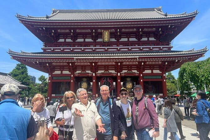 Highlight walking Tokyo tour with National Licensed guide - How public transportation guidance saves your day (and your feet)