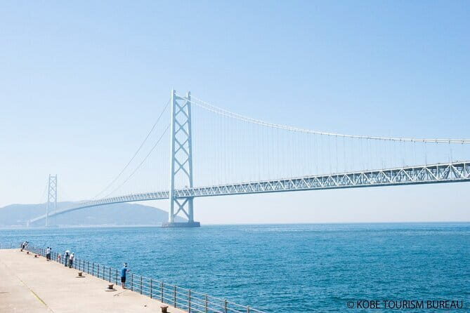 Himeji Castle and Akashi Kaikyo Bridge Walking Tour from Osaka - A rail-heavy day trip that still feels doable