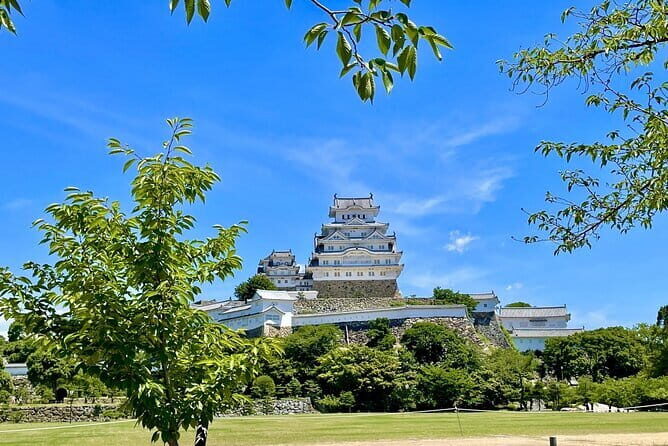 Himeji Castle, Arima Onsen & Mt. Rokko: 1-Day Bus Tour from Osaka - Kouroen Former Residence Park and Castle-Area Stops You’ll Actually Use