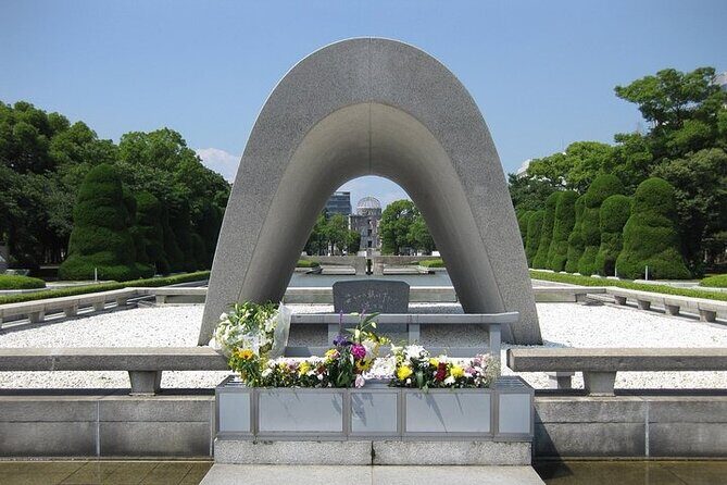 Hiroshima and Miyajima 1 Day Private Tour from Kyoto or Osaka - What makes the private guide format worth it