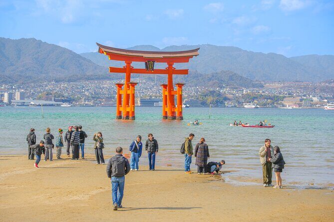 Hiroshima and Miyajima Full-Day Tour from Kyoto by Bullet Train - Miyajima streets and local snacks: small breaks help a long day