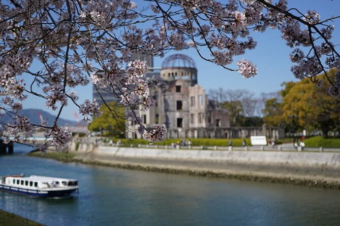 Hiroshima and Miyajima Private Custom Tour with Local Guide - Hiroshima Peace Memorial Park: what to look for (and how long to give it)