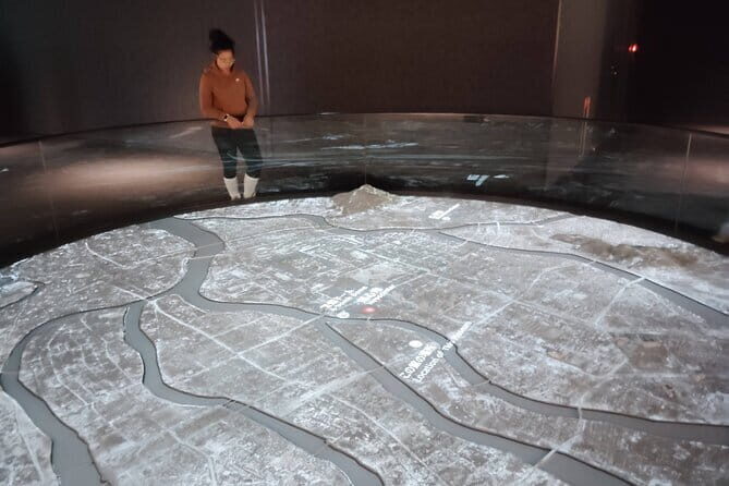 Hiroshima: Atomic Bomb Dome and Peace Memorial Museum 3 hours - Peace Memorial Park: The cenotaph pause that slows you down