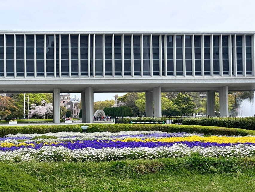 Hiroshima; Hiroshima Peace Memorial Museum and Castle Tour - Guides Matter Here: The Human Factor That Keeps This Tour Moving