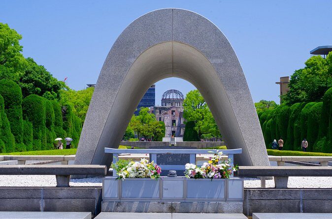 Hiroshima Luxurious Private Tour with English Guide - Price and value for a group of up to five