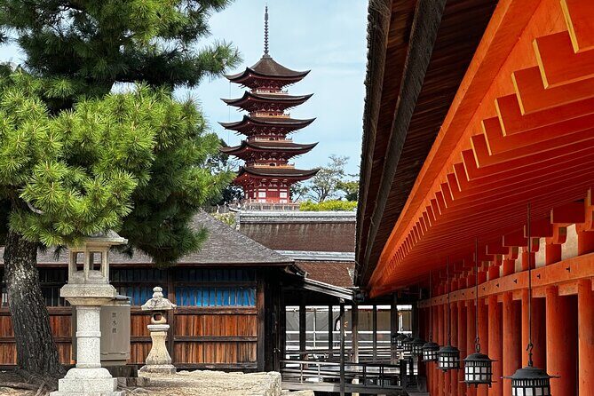 Hiroshima & Miyajima All-Inclusive Tour w/Licensed guide Pancho - Itsukushima Shrine: UNESCO views plus the meaning behind the architecture