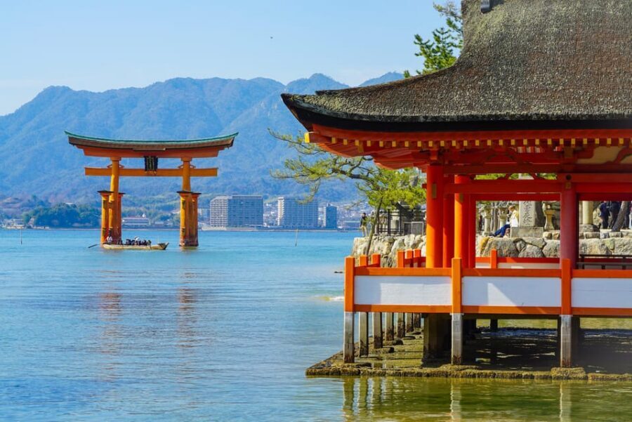 Hiroshima: Miyajima Half-day Historical Walking Tour - Itsukushima Shrine: a World Heritage site built to handle tides