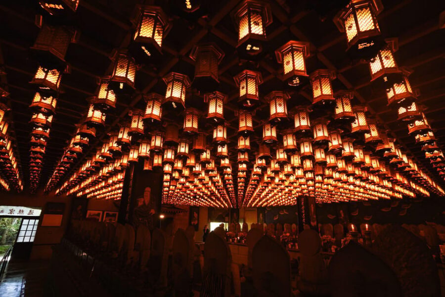 Hiroshima: Miyajima Half-day Historical Walking Tour - Momijidani, Senjokaku, and a quieter island stop