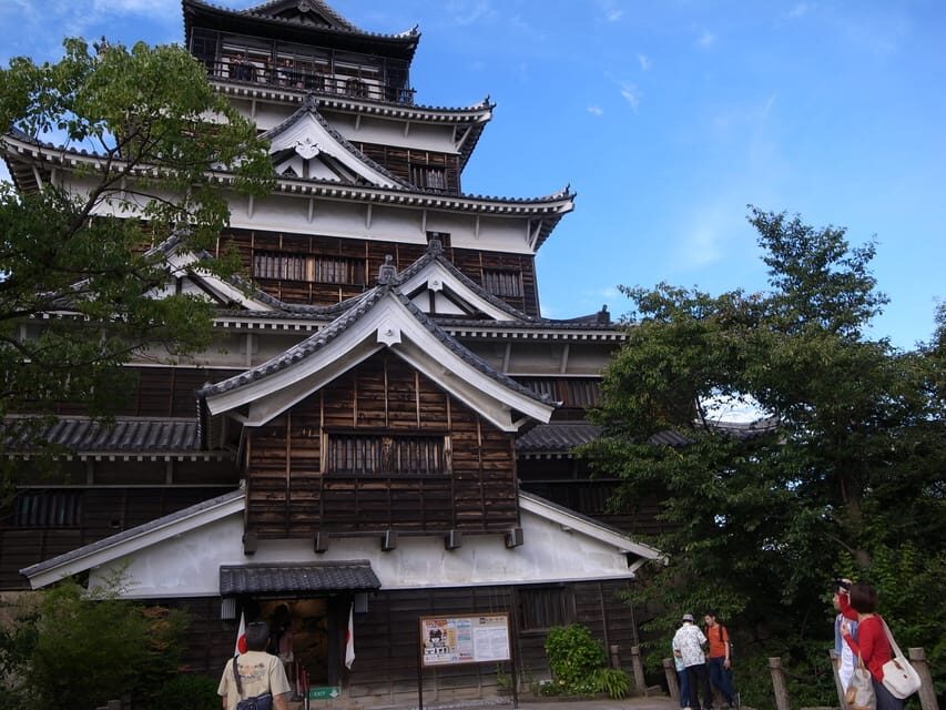 Hiroshima Private Day Tour - How the guide experience shapes your Miyajima-to-city transition