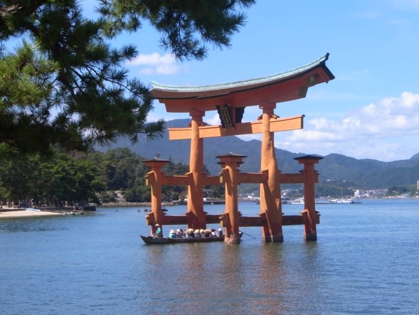 Hiroshima Private Day Tour - Ferry to Miyajima and Itsukushima Shrine’s sea setting