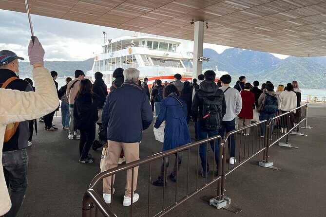 Hiroshima Private Guided Tour from Osaka or Kyoto - Shinkansen-to-Miyajima: switching from city to sea air