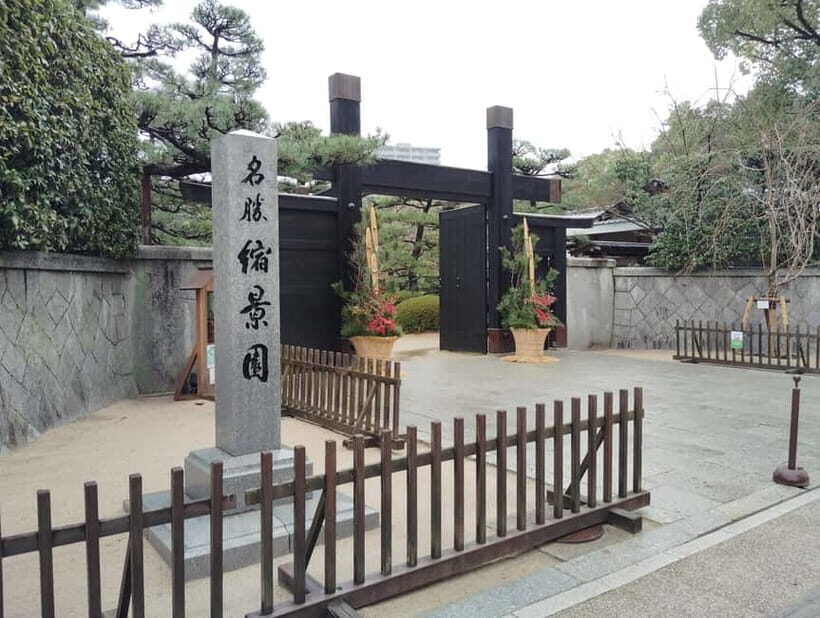 Hiroshima: Shukkei-en Garden with local guide 90min - Why Shukkei-en Feels Like a Timeout in Central Hiroshima