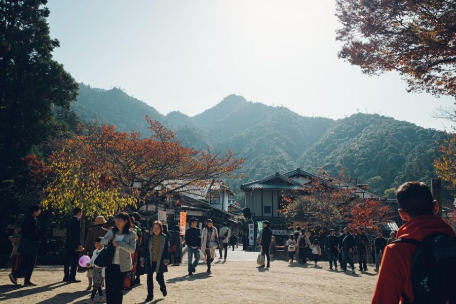 Hiroshima to Miyajima: Private Custom Tour with Ferry Ride - Food on Miyajima: Oysters, Momiji Manju, and Real Lunch Planning