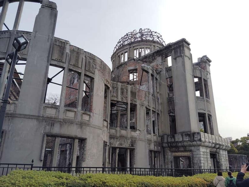 Hiroshima: Tour of Atomic Bomb Dome & Peace Memorial Museum - Walk time, timing, and what to bring (so you don’t lose focus)