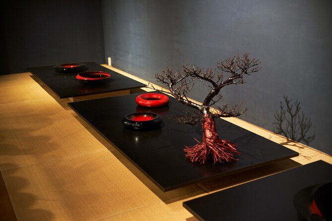 Hiroshima:Private lacquer workshop experience tour(gift included) - Small Group Size: Up to 6 People, Not a Crowd