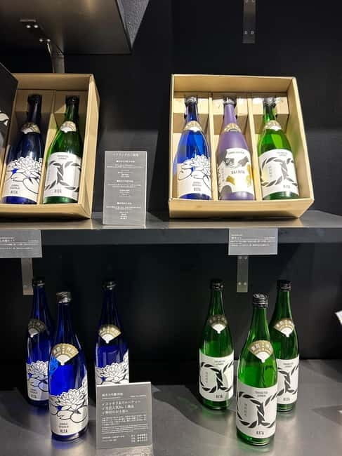 Historic Kanda Sake Tasting at Tokyo’s Oldest Shop (1596) - The Tasting Room: 6–7 Pours, 10–20ml Each, and Real Comparisons