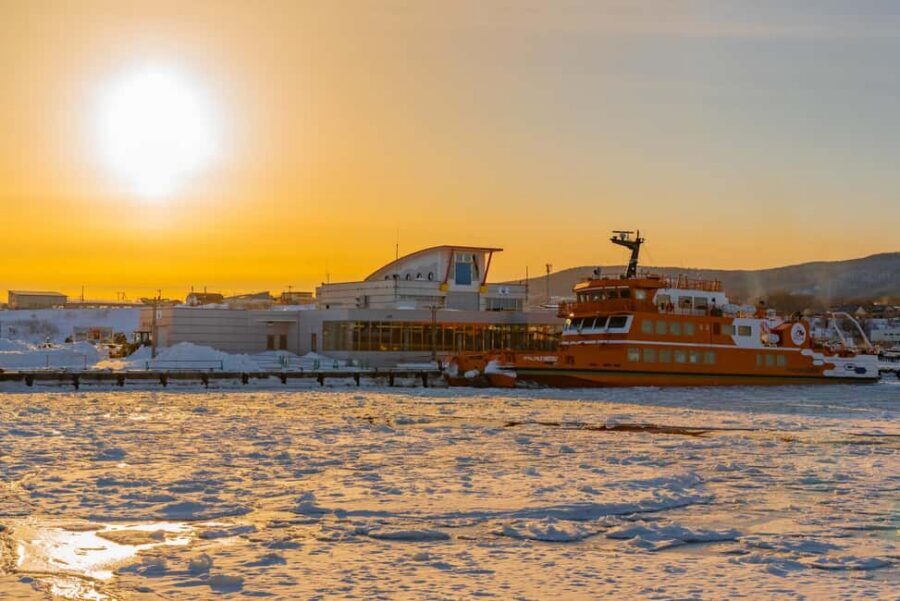 Hokkaido Asahiyama Zoo, Icebreaker GARINKO GO Sunset Tour - Key things to know before you go