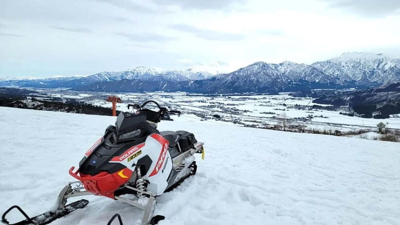 Hokkaido Seasonal: Lake Toya & Noboribetsu Jigokudani Valley - Showa Shinzan Free Time: A Volcanic Scene Without the Rush